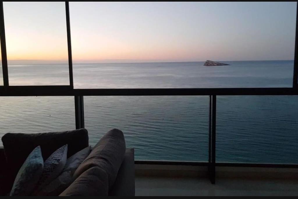 Piso 21 Unico A Pie De Playa En Esquina Apartman Benidorm Kültér fotó