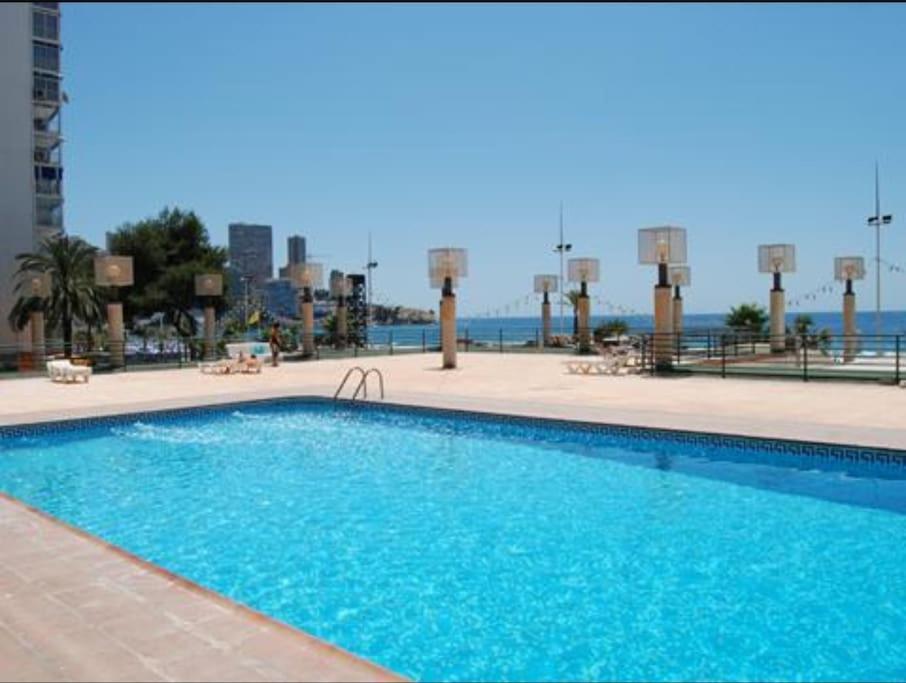 Piso 21 Unico A Pie De Playa En Esquina Apartman Benidorm Kültér fotó